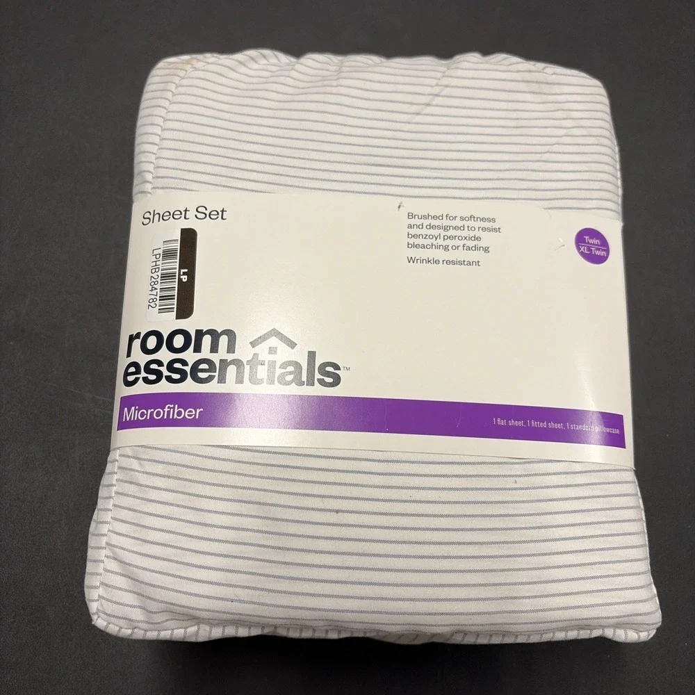 Room Essentials Twin Or XL Twin Size Bed Sheet Set, White W Gray Stripes 20617